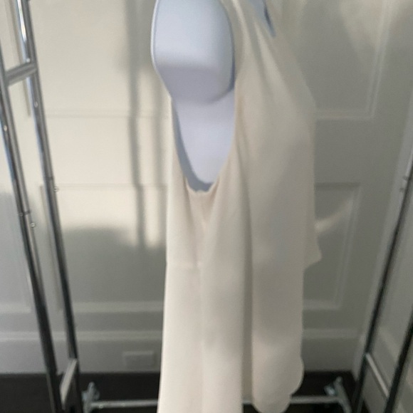 Neiman Marcus White Ruffle Sleeve Top - Picture 6 of 11